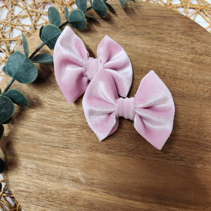 pink velvet clip Mini Piggies