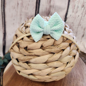 Light Mint Itty Bitty Bow on Nude Nylon